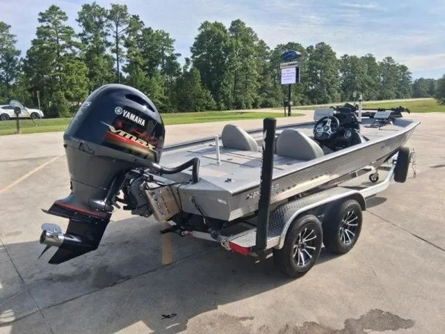 Slide: The Image of Xpress X19 Pro 2023 - 7