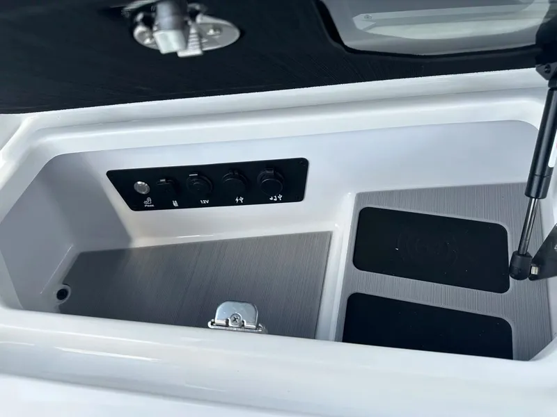 Slide: The Image of Nautique G23 2026 - 28