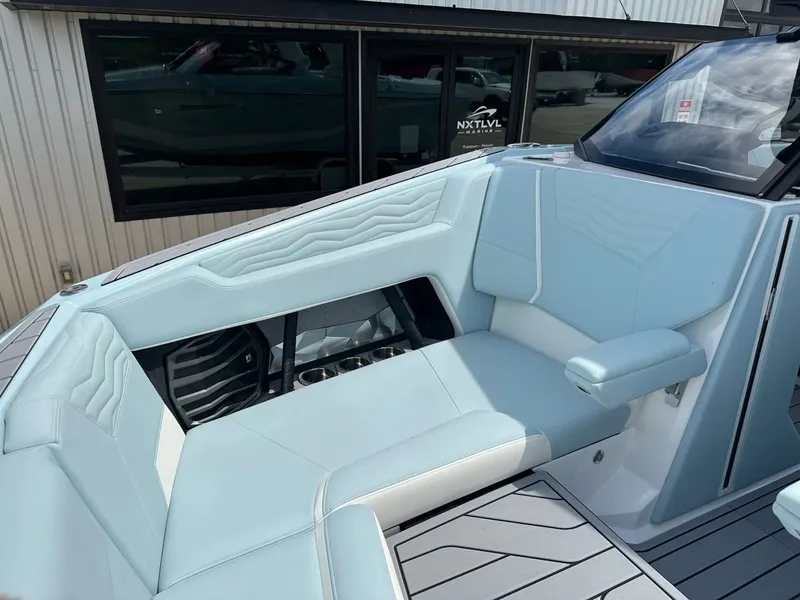 Slide: The Image of Nautique G23 2026 - 43