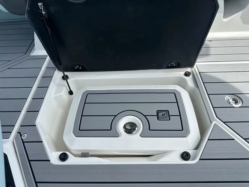 Slide: The Image of Nautique G23 2026 - 55