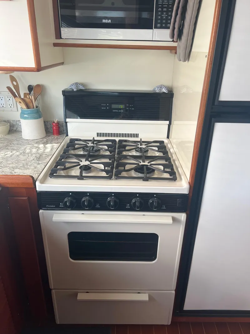 Slide: The Image of Cherubini Independence 1998 - 60