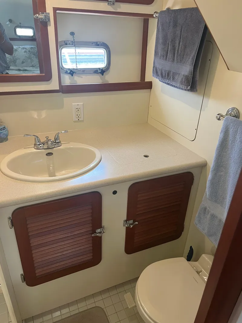 Slide: The Image of Cherubini Independence 1998 - 72