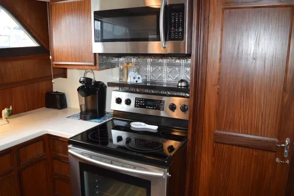 Slide: The Image of Hatteras 53 ED 1985 - 35