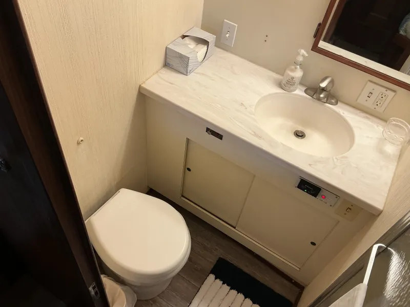 Slide: The Image of Hatteras 53 ED 1985 - 40