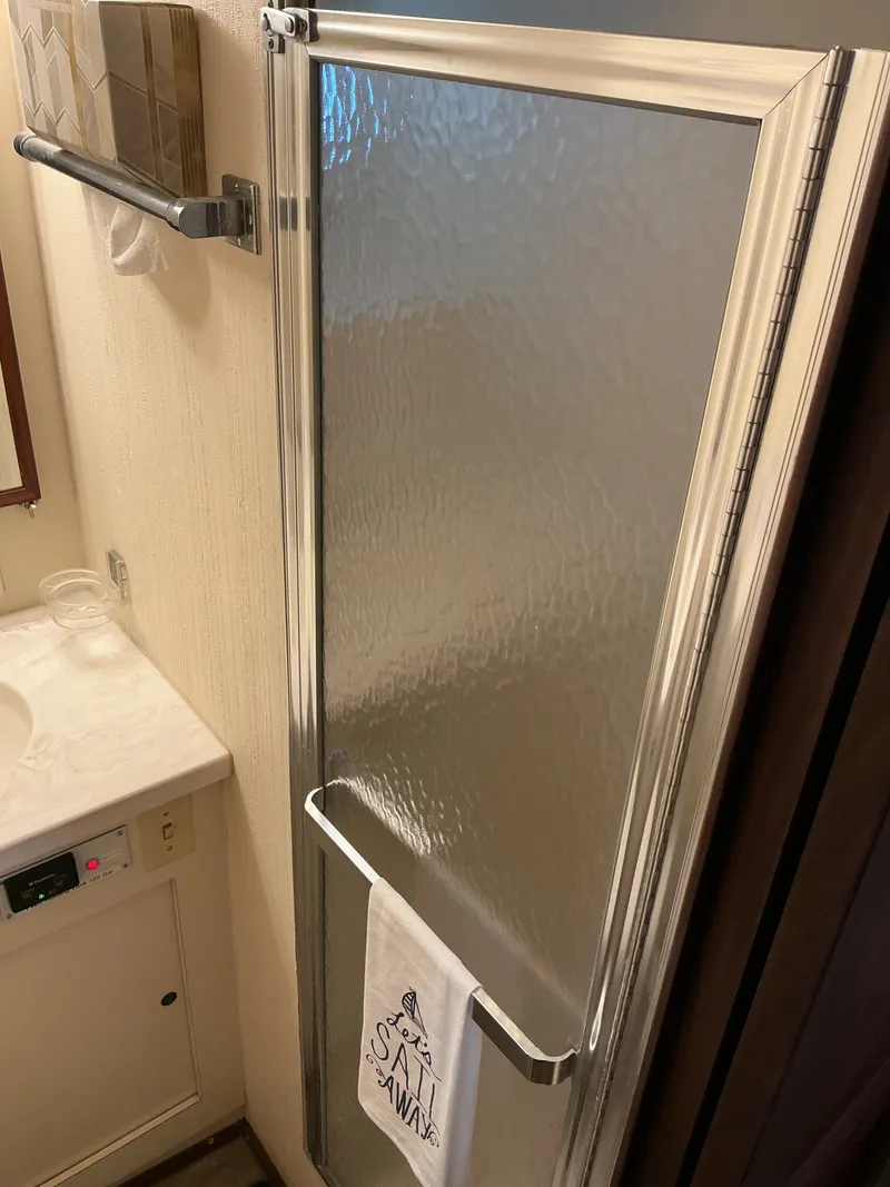 Slide: The Image of Hatteras 53 ED 1985 - 41