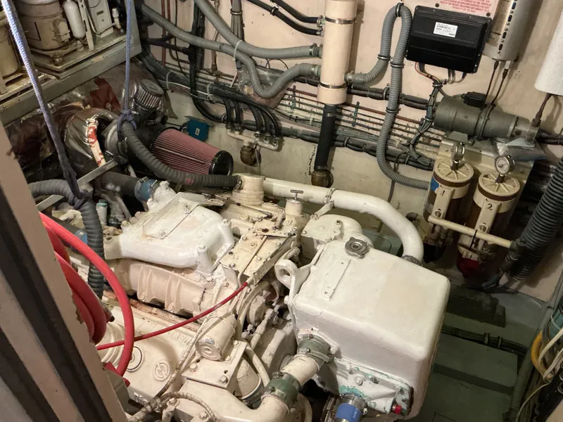 Slide: The Image of Hatteras 53 ED 1985 - 47