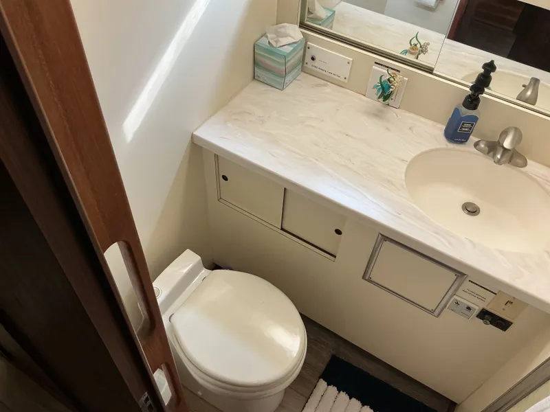 Slide: The Image of Hatteras 53 ED 1985 - 49