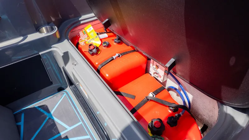 Slide: The Image of Bayliner Element E18 2023 - 15