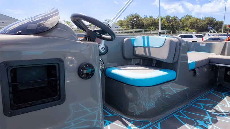 Slide: The Image of Bayliner Element E18 2023 - 16