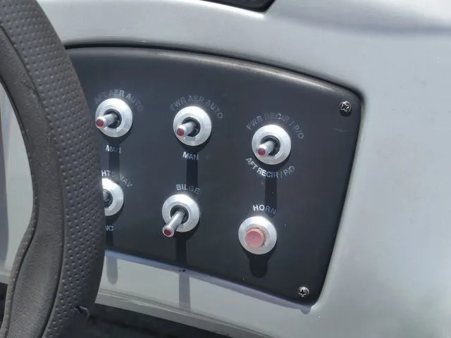 Slide: The Image of Tracker Pro Guide V-175 SC 2017 - 20