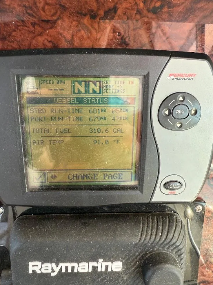 Slide: The Image of Display screen showing vessel status on a 2003 Sea Ray 420 Sundancer. - 32
