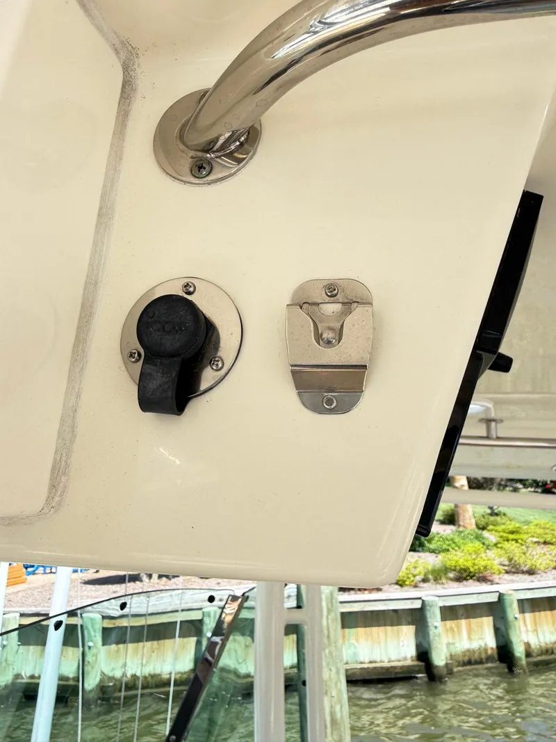 Slide: The Image of Pursuit ST 310 Sport 2014 - 64