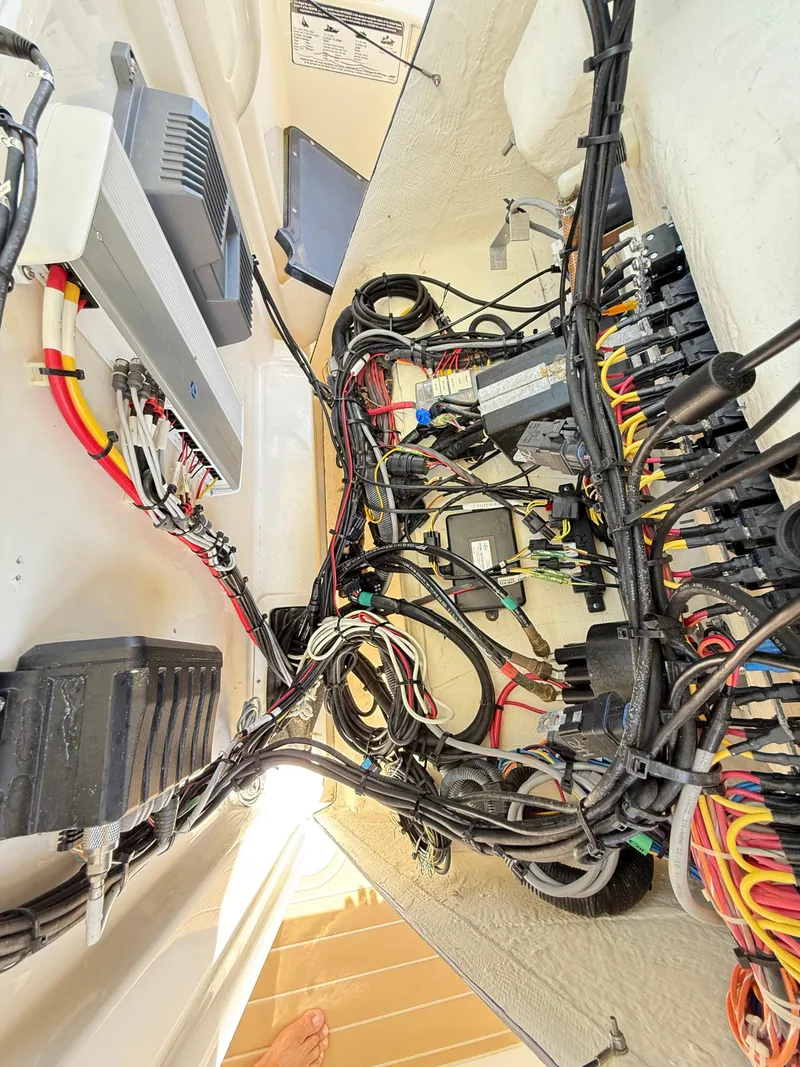 Slide: The Image of Pursuit ST 310 Sport 2014 - 69