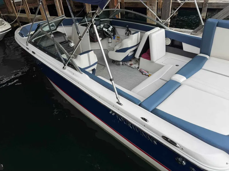 Slide: The Image of Four Winns H230 2012 - 5