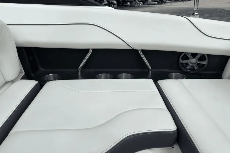 Slide: The Image of Regal LS2 2020 - 8