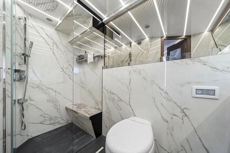 Slide: The Image of Galeon 680 Fly 2021 - 101