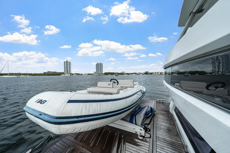 Slide: The Image of Galeon 680 Fly 2021 - 50