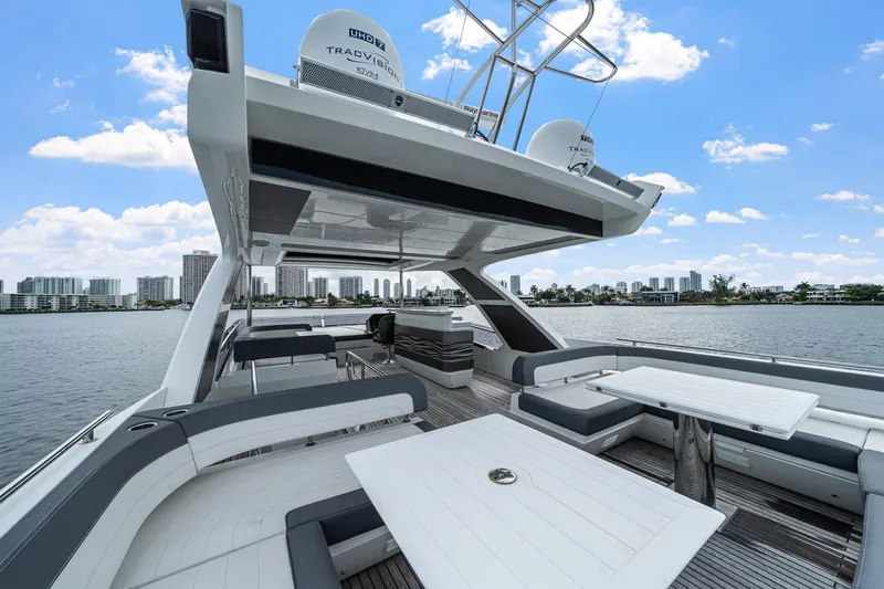 Slide: The Image of Galeon 680 Fly 2021 - 54