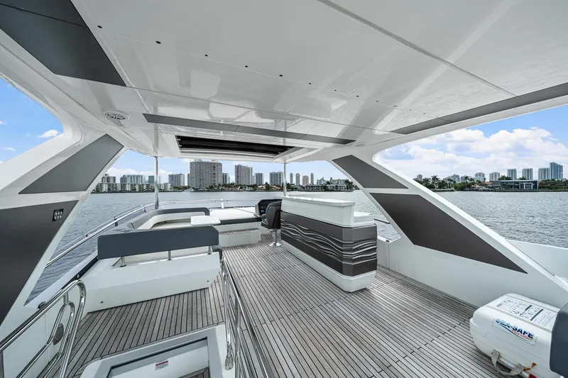 Slide: The Image of Galeon 680 Fly 2021 - 55