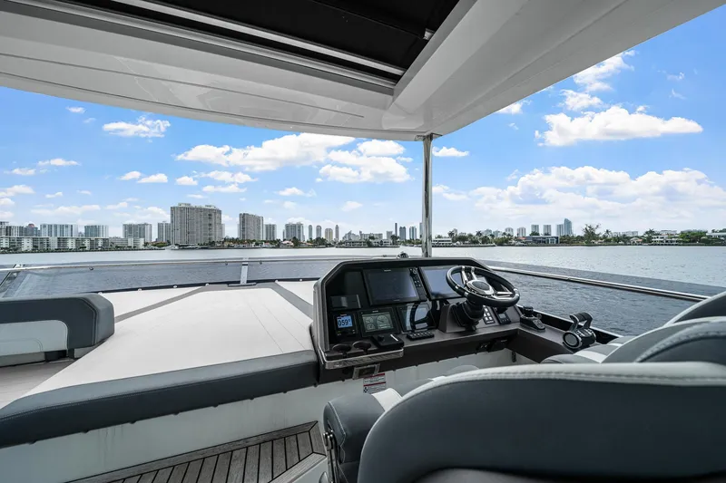 Slide: The Image of Galeon 680 Fly 2021 - 59