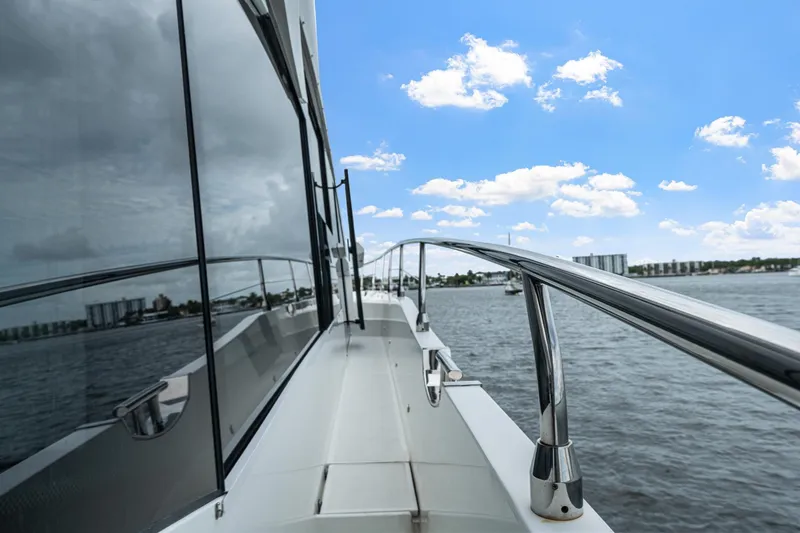 Slide: The Image of Galeon 680 Fly 2021 - 64