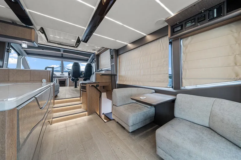 Slide: The Image of Galeon 680 Fly 2021 - 73