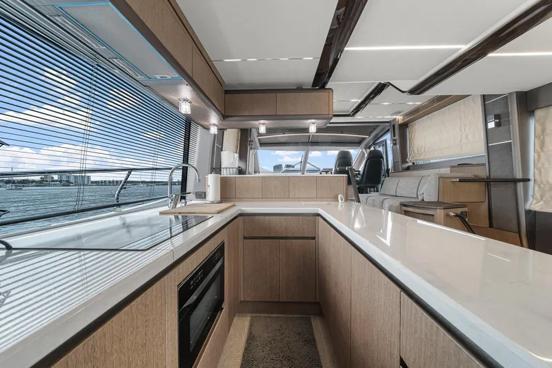 Slide: The Image of Galeon 680 Fly 2021 - 75