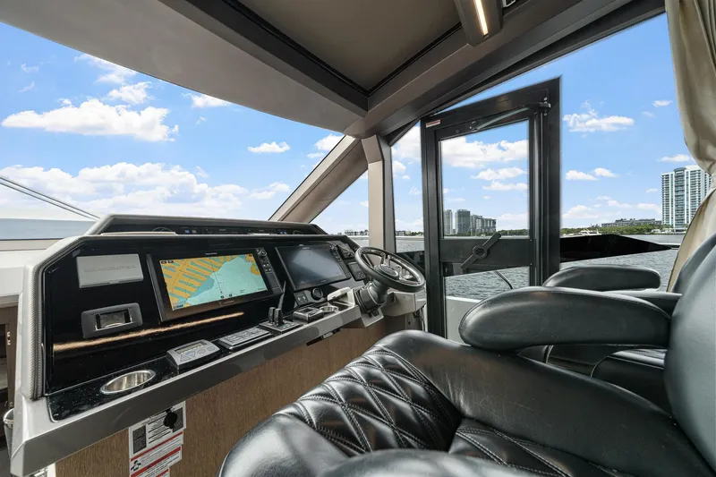 Slide: The Image of Galeon 680 Fly 2021 - 83