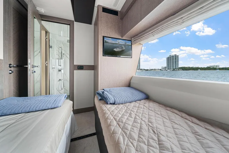 Slide: The Image of Galeon 680 Fly 2021 - 92