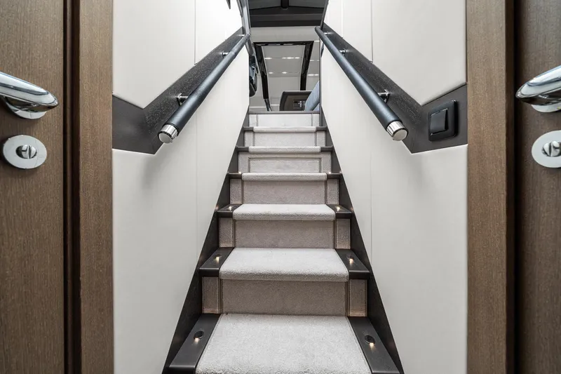 Slide: The Image of Galeon 680 Fly 2021 - 93