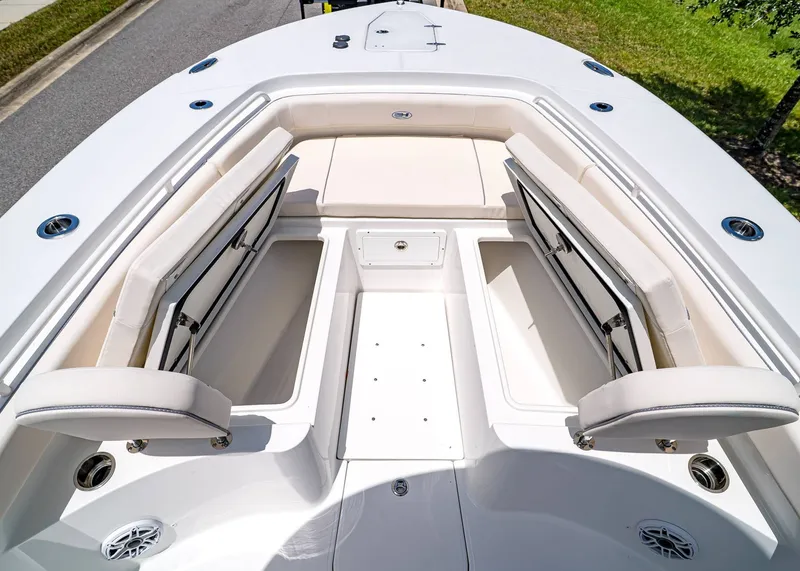 Slide: The Image of Sea Hunt Gamefish 27 Forward Seating 2026 - 29