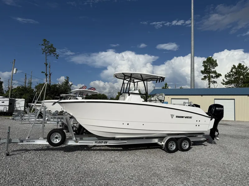 Slide: The Image of Twin Vee GFX 24GFX 2026 - 1