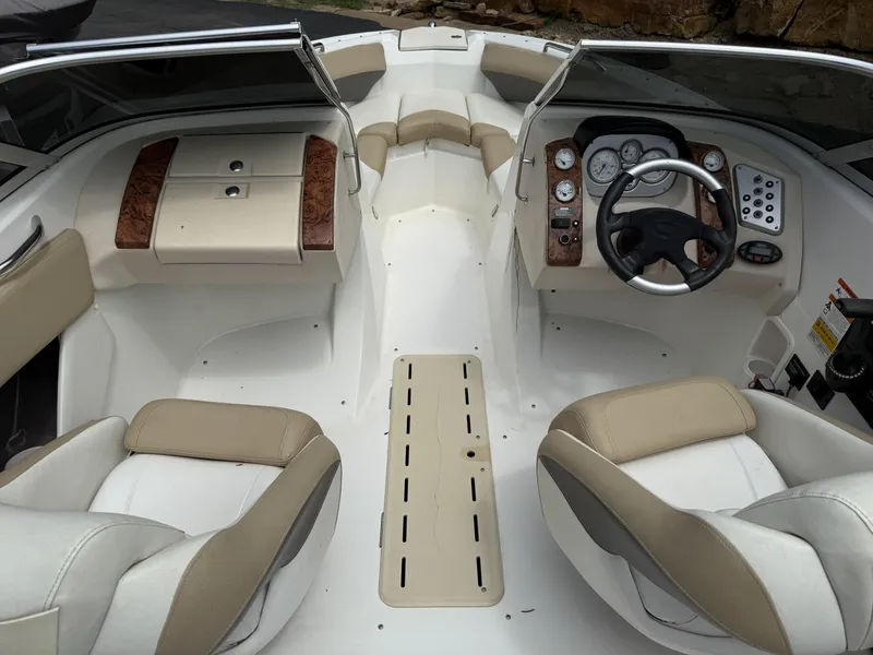 Slide: The Image of Larson LXi 228 2005 - 17