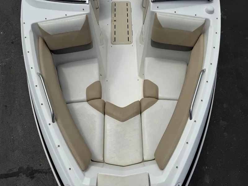 Slide: The Image of Larson LXi 228 2005 - 21