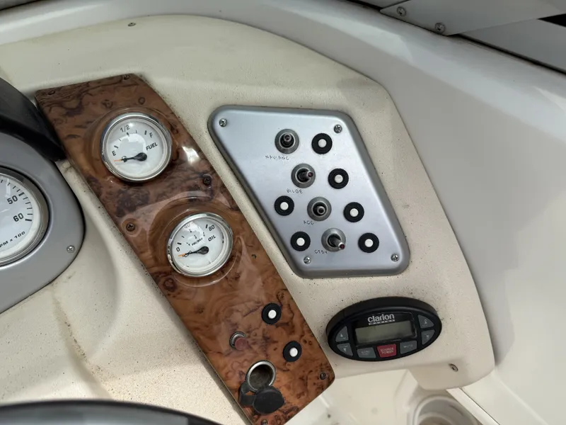 Slide: The Image of Larson LXi 228 2005 - 26