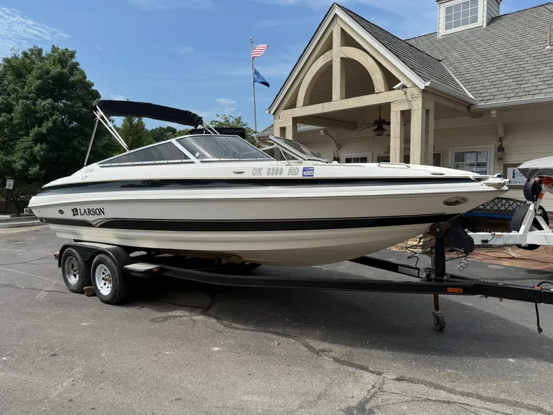 Slide: The Image of Larson LXi 228 2005 - 30