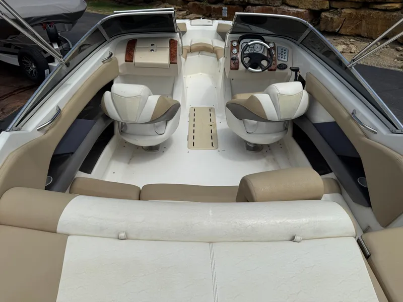 Slide: The Image of Larson LXi 228 2005 - 36