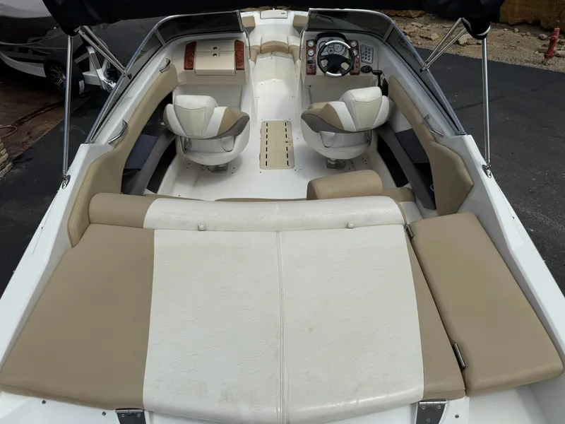 Slide: The Image of Larson LXi 228 2005 - 37