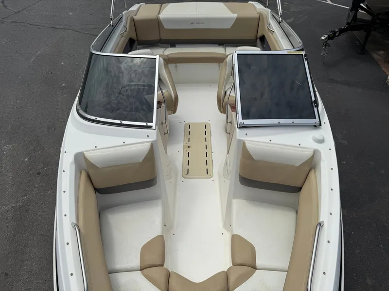 Slide: The Image of Larson LXi 228 2005 - 49