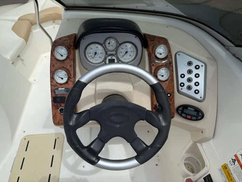 Slide: The Image of Larson LXi 228 2005 - 51