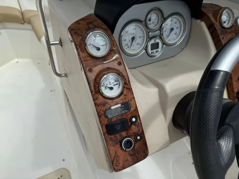 Slide: The Image of Larson LXi 228 2005 - 54