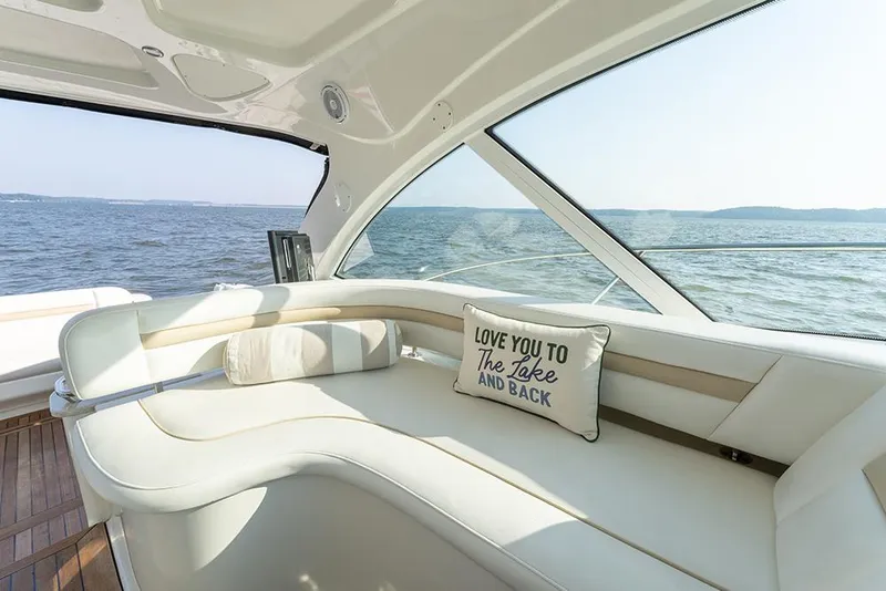 Slide: The Image of Companion settee - 18