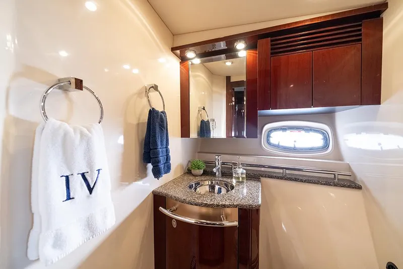 Slide: The Image of Master head/vanity sink/mirror - 29