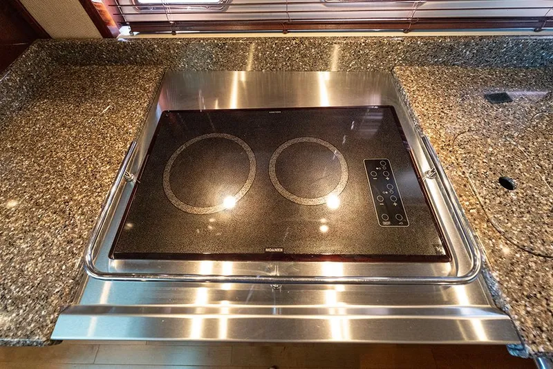 Slide: The Image of Kenyon cooktop - 54