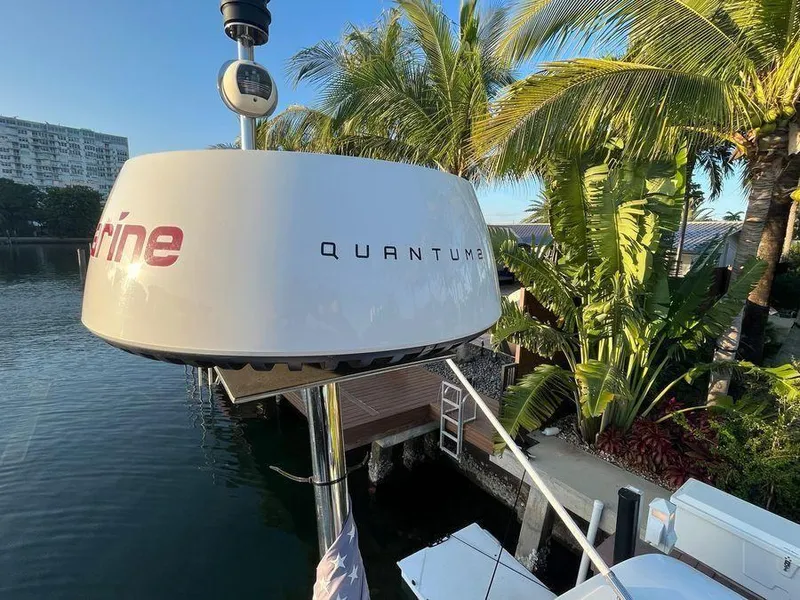 Slide: The Image of Radar on Schaefer 510 yacht, docked near tropical palm trees, 2019 model. - 31