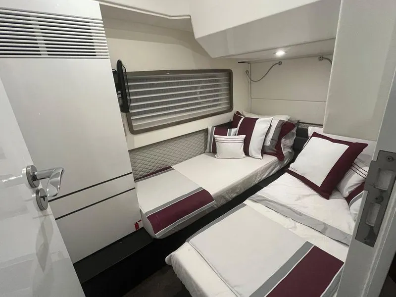 Slide: The Image of Schaefer 510 2019 - 51