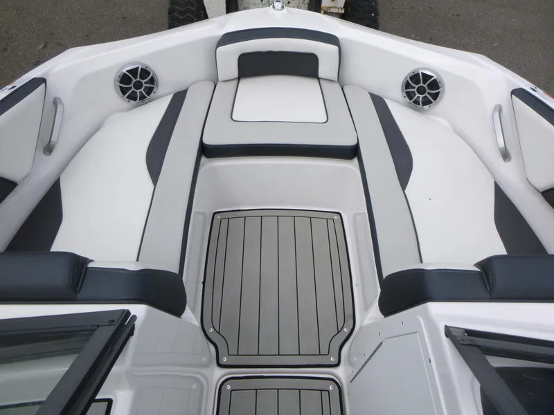 Slide: The Image of 2020 Yamaha Boats 195S interior with sleek seating and modern design. - 9