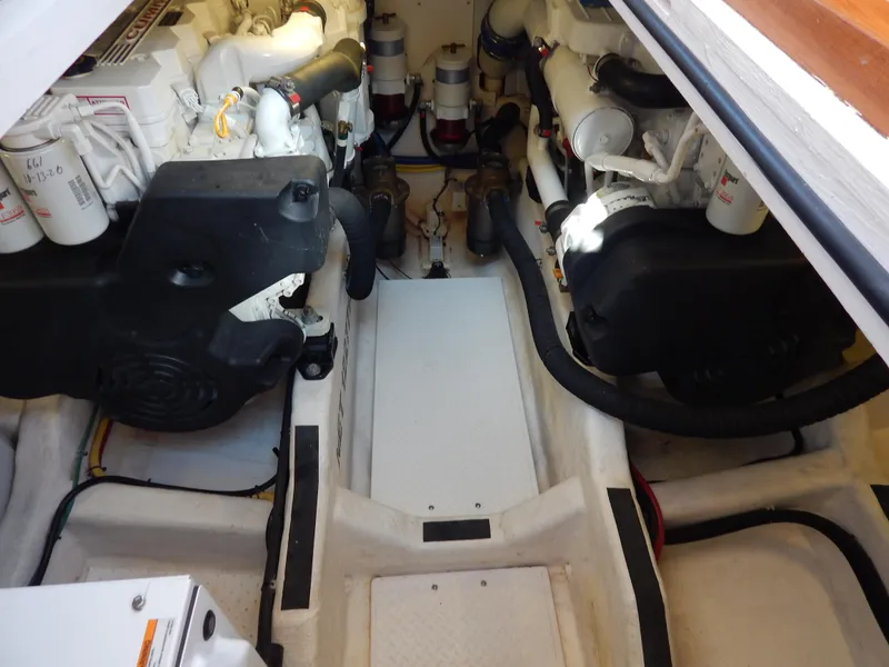 Slide: The Image of Sabre 40 Sedan 2010 - 53