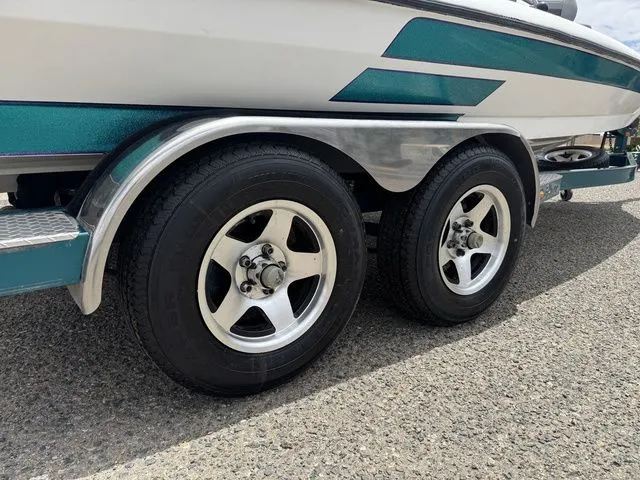 Slide: The Image of Blazer 202 Pro-V 2005 - 10