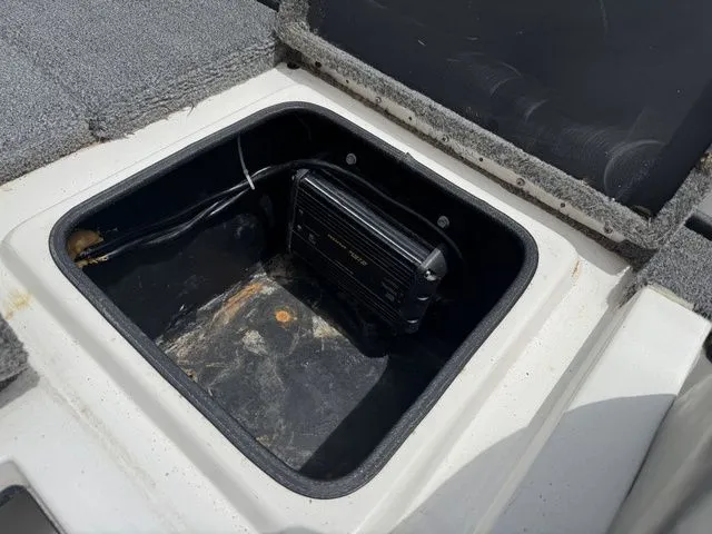 Slide: The Image of Blazer 202 Pro-V 2005 - 40